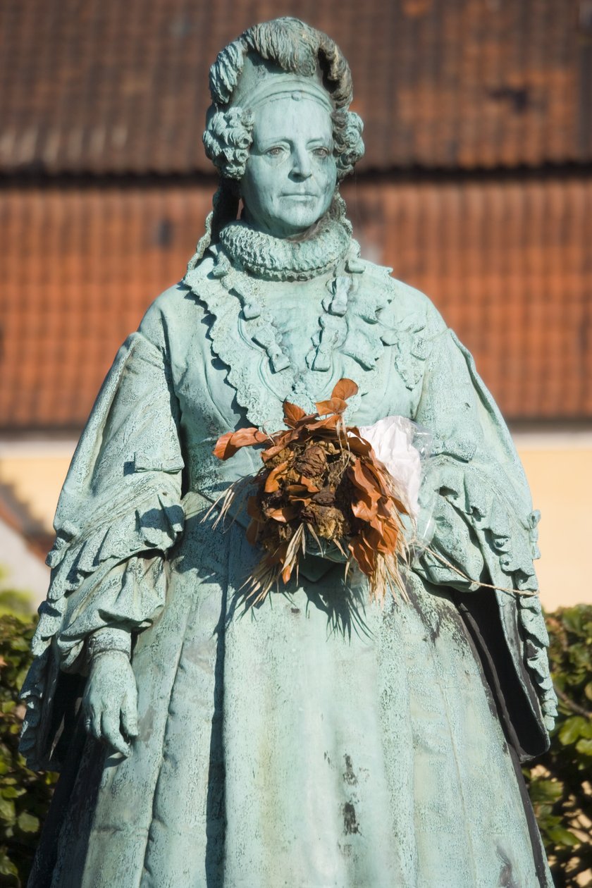 Danimarka Kraliçesi Caroline Amalie (1796-1881) Heykeli (bronz) by Christien Gottlieb Vilhelm Bissen