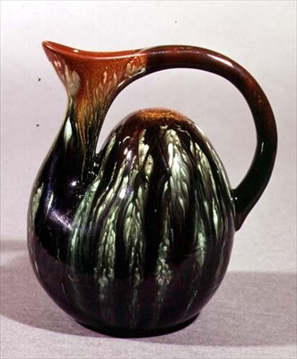 Deve sırtlı sürahi, Linthorpe, Christopher Dresser (1834-1904) by Christopher Dresser