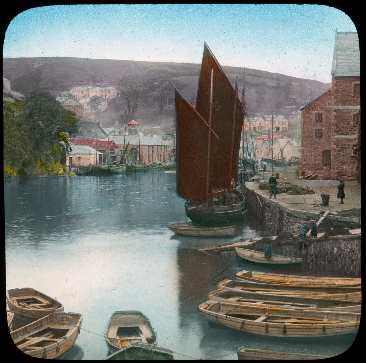 Looe, rıhtımdan, Cornwall, 19. yüzyılın sonları veya 20. yüzyılın başlarında by Church Army Lantern Department
