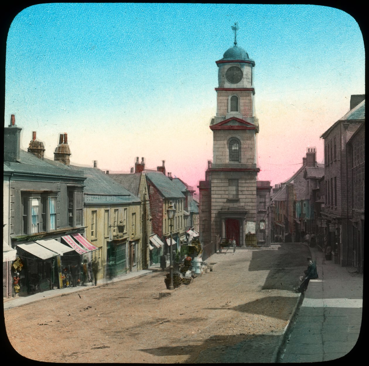 Belediye Binası ve Market Caddesi, Penryn, Cornwall, 19. yüzyılın sonları veya 20. yüzyılın başlarında by Church Army Lantern Department