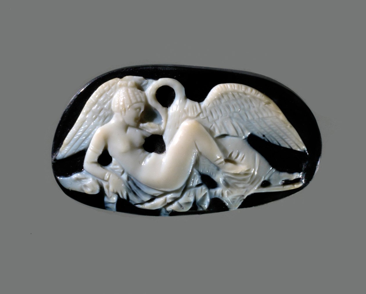 Leda ve Kuğu Cameo, 3. yüzyıl. AD. by Classical Antiquities