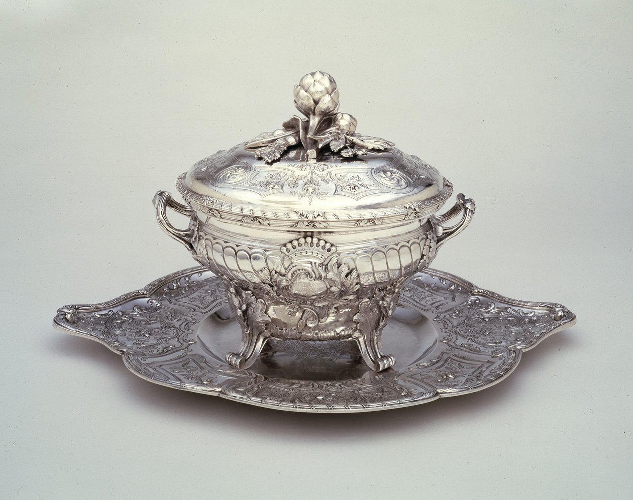 kürsüde Tureen by Claude Hyacinthe Nicolas Souchet