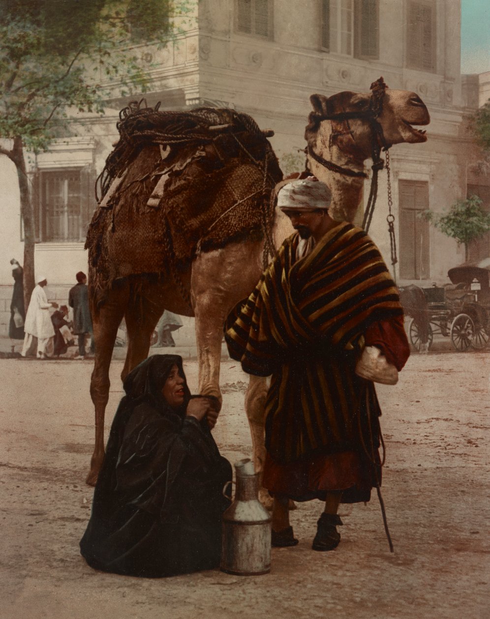 Pazarda Bir Bedevi ve Karısı by Company Photoglob