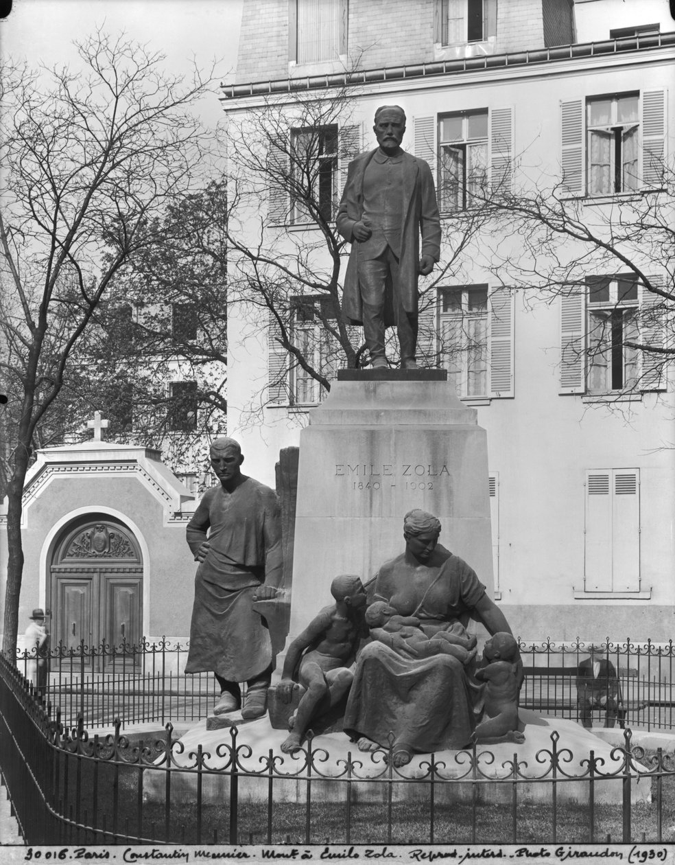 Emile Zola Anıtı, cadde Emile Zola, Paris, c.1902-09 (bronz) by Constantin Emile Meunier