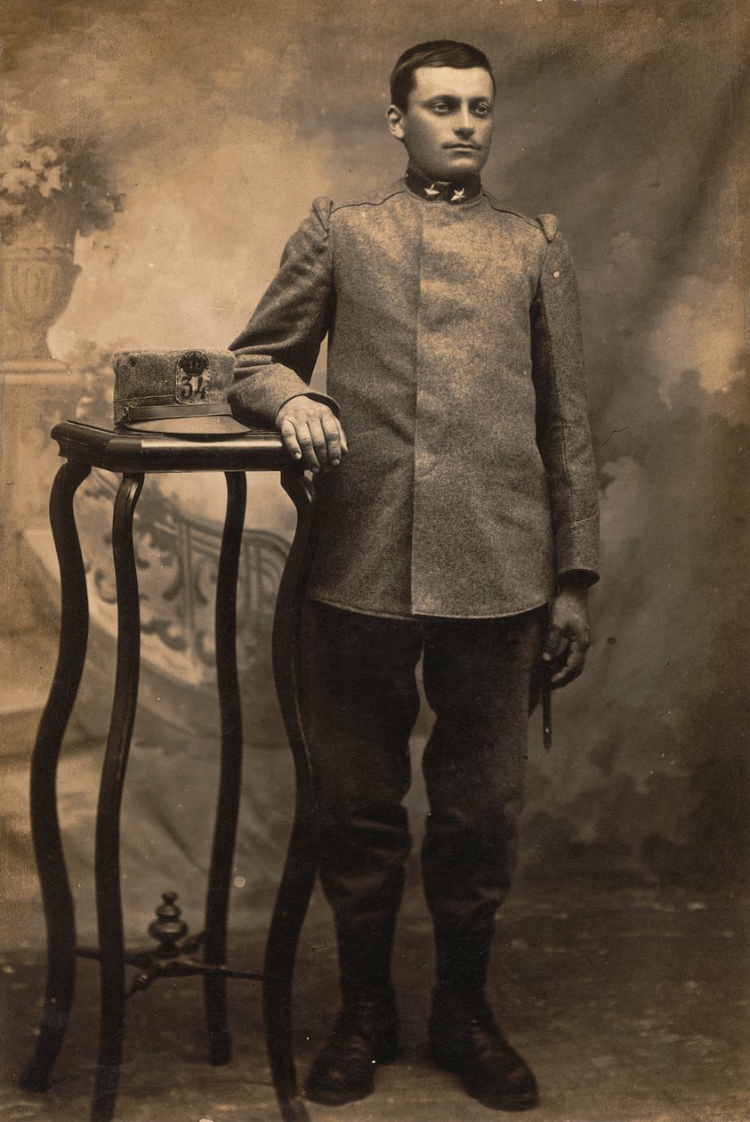 "GM R. Army (I. Dünya Savaşı)" albümü: ülkelere göre üniformalı 34. Piyade Alayı askeri (s/b fotoğraf) by Conterno Conterno
