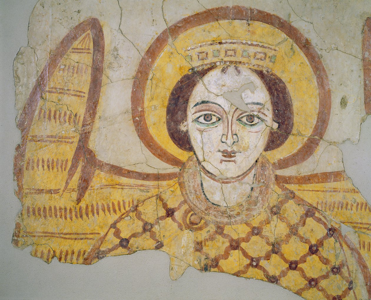 Faras, Sudan katedralinden yayılmış kanatlı taçlandırılmış baş melek by Coptic