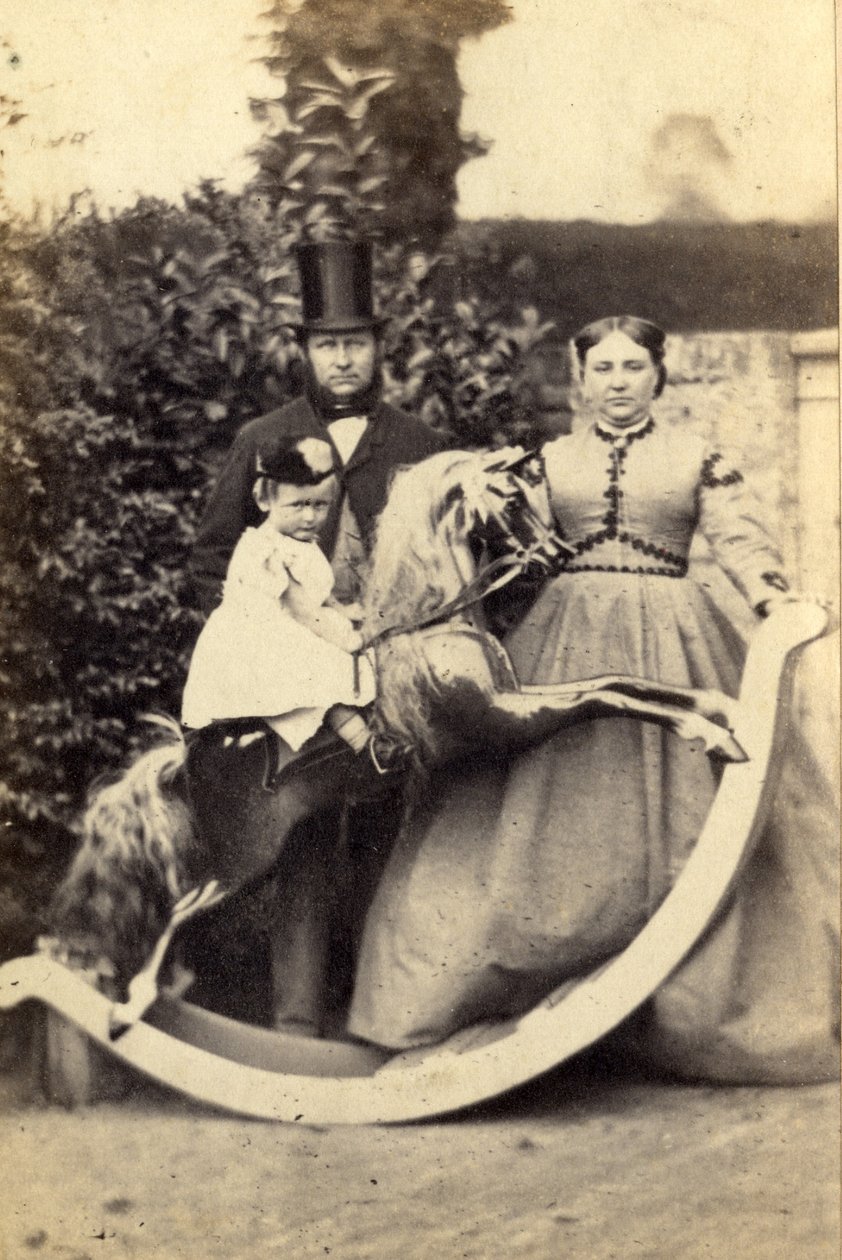 Büyük sallanan atlı genç kız, erkek ve kadın ayakta, 1860