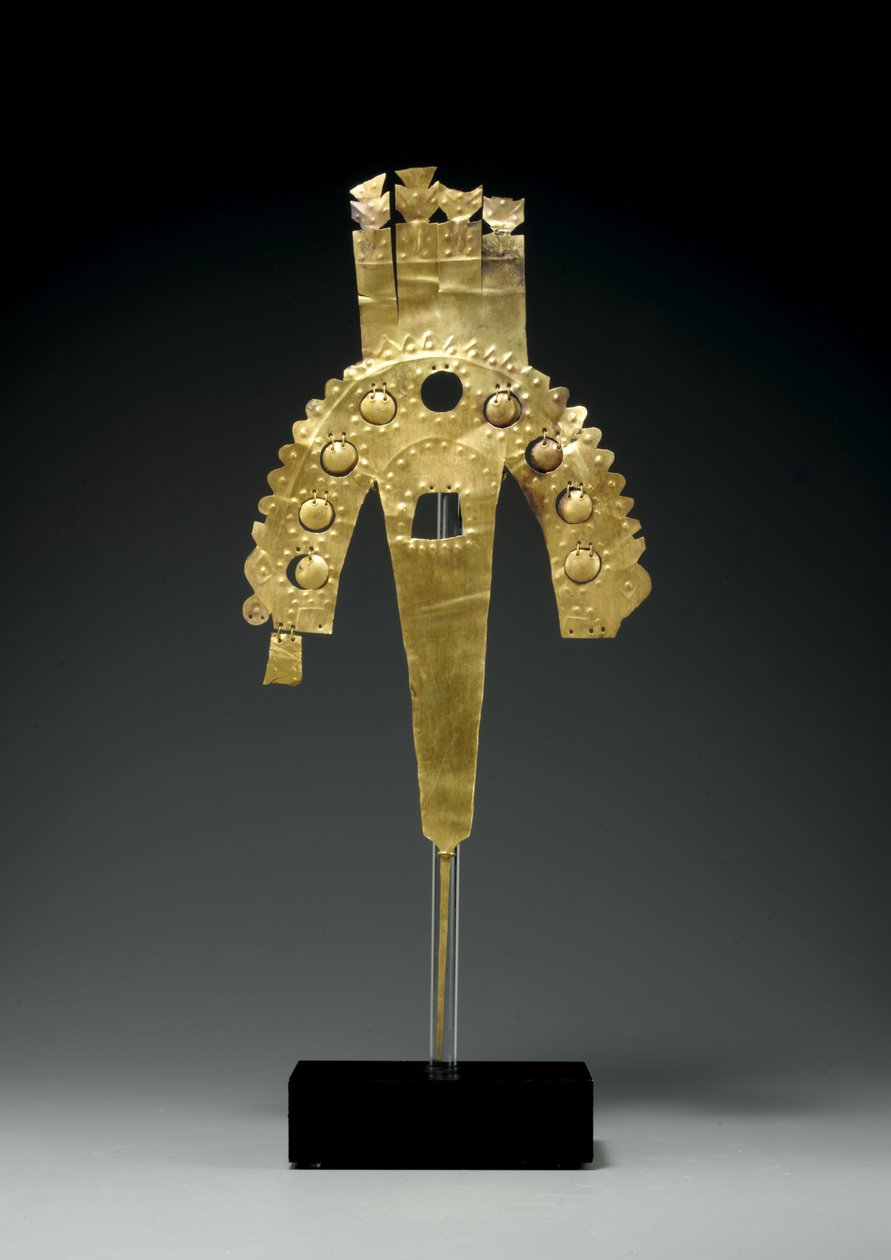 Bir Huari altın tüy süsü, Güney Sahili, c.700-1000 (altın) by Culture Huari