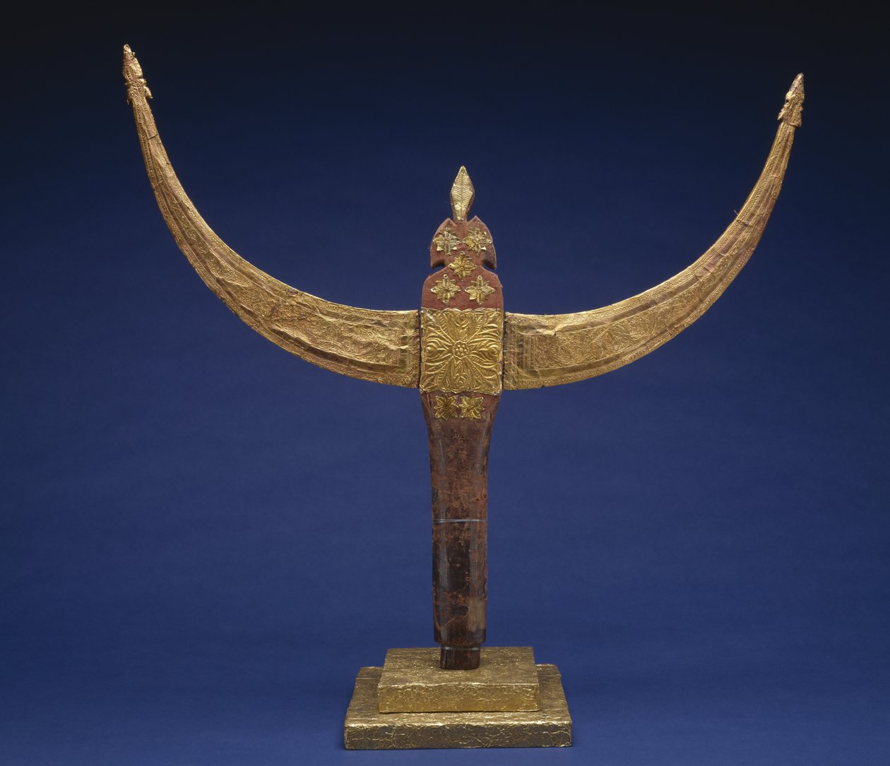 Baş Kurmay Finial (Palembayan Rajo Tongkat), 19. yüzyılın sonlarında (ahşap ve altın folyo) by Culture Minangkabau