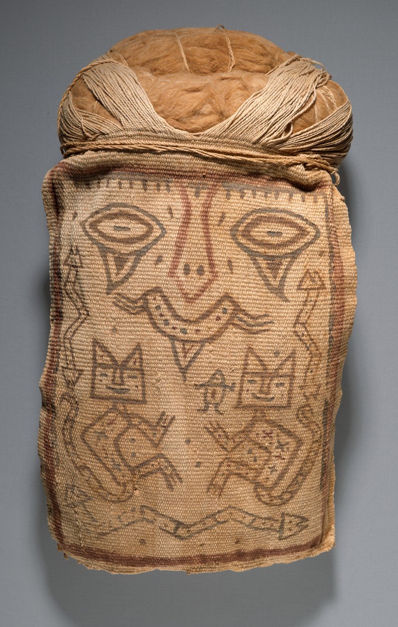 Gömme demeti veya mumya maskesi için sahte kafa, MÖ 200-100 (pamuk ve pigmentler) by Culture Paracas