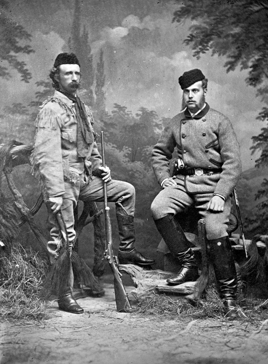 General George A. Custer ve Grandük Alexis, av kıyafetleri içinde, 1872 by David Frances Barry
