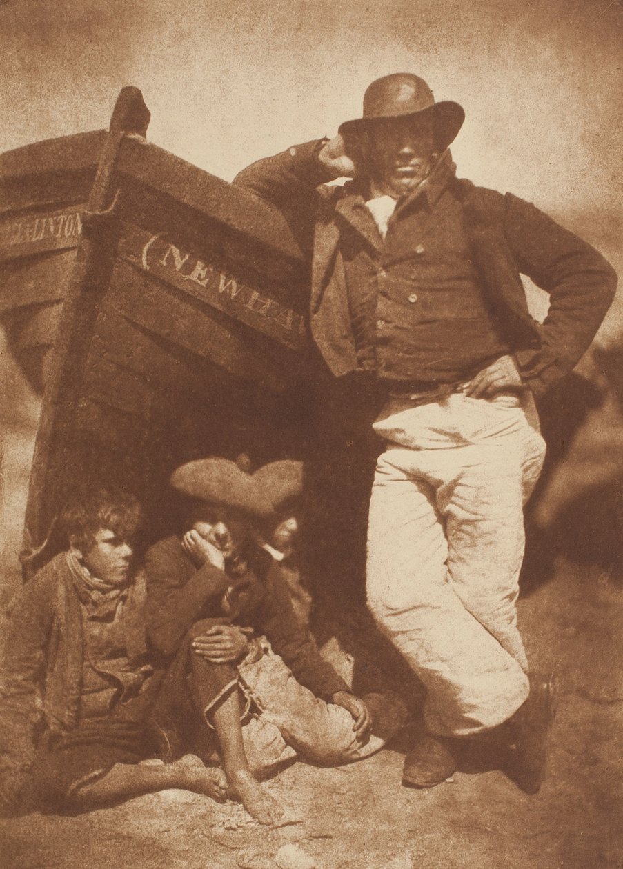James Linton ve Three Boys, Newhaven, 184347, basılmış c. 1916. Yaratıcılar: David Octavius Hill, Robert Adamson, Hill & Adamson. by Hill and Adamson