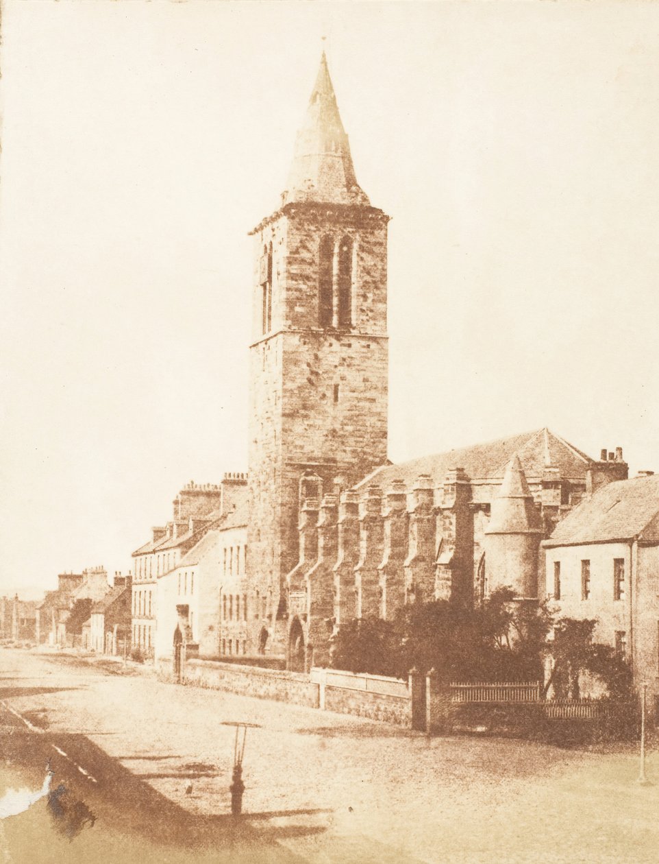 Andrews. St. Salvator Kolej Kilisesi, 1843-47. Yaratıcılar: David Octavius Hill, Robert Adamson, Hill & Adamson. by Hill and Adamson