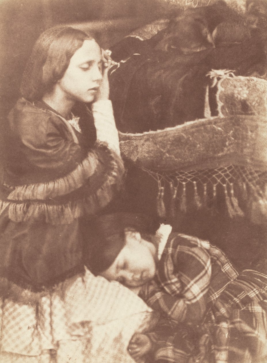 Üç Uyuyanlar: Sophia Finlay, Harriet Farnie ve Brownie by David Octavius Hill and Robert Adamson