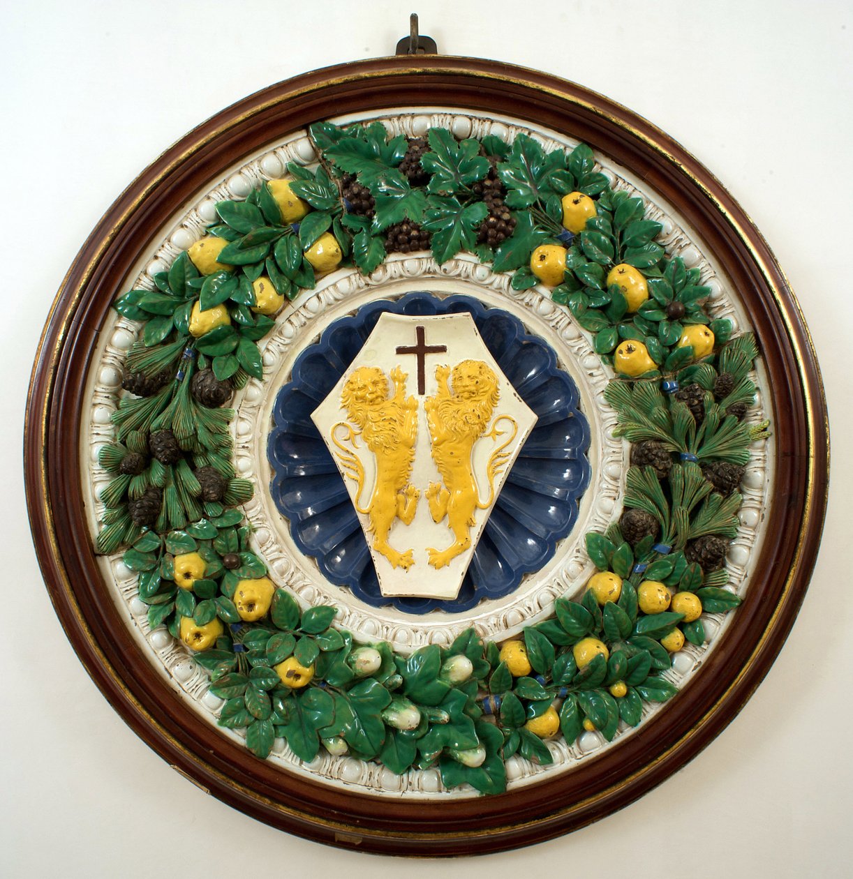 Lotteringhi della Stufa ailesinin arması by Della Robbia (workshop of)