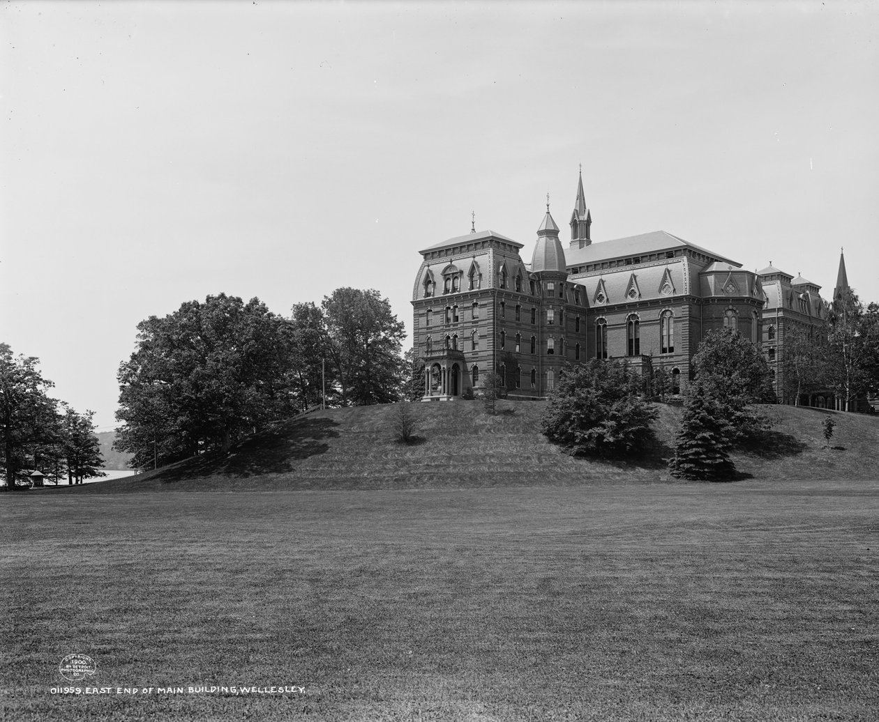 East end of main building, Wellesley College, Massachusetts, c.1900  by Detroit Publishing Co.
