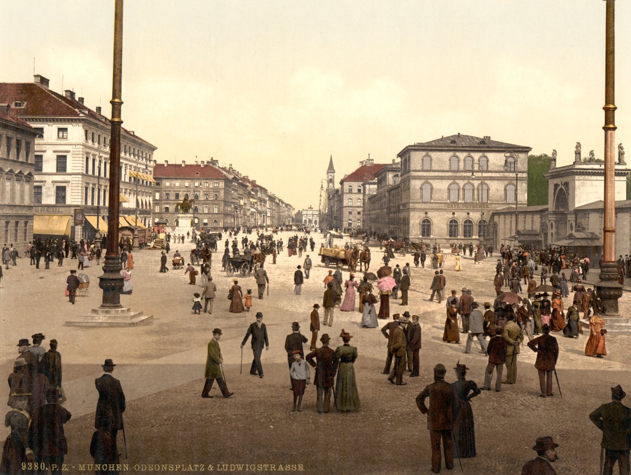 Sokak Sahnesi, Odensplatz ve Ludwigstrasse, Münih, Bavyera, Almanya, c.1900 by Detroit Publishing Co.