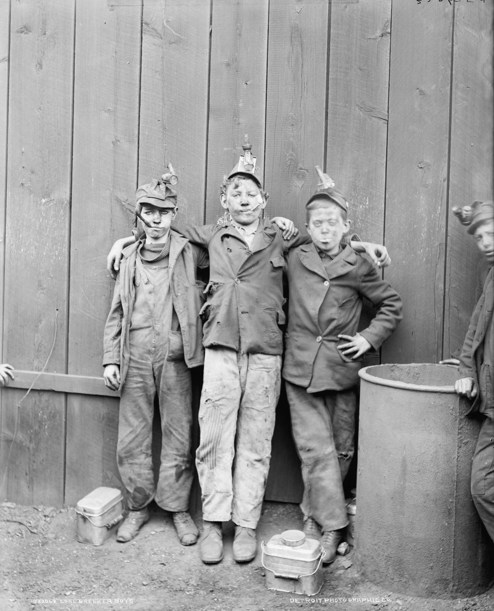 Three Coal Breaker Boys, Woodward Coal Mines, Kingston, Pennsylvania, ABD, 1890 dolayları (s/b fotoğraf) by Detroit Publishing Co.