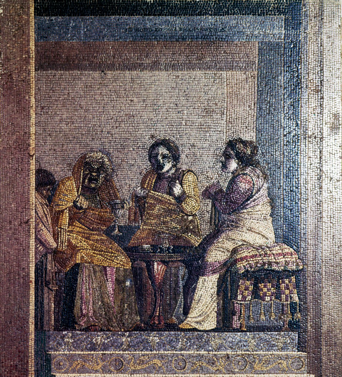 Maskeli oyuncularla oyun sahnesinin Roma mozaiği, Villa of Cicero, Pompeii, MÖ 2. yüzyıl by Dioscurides of Samos