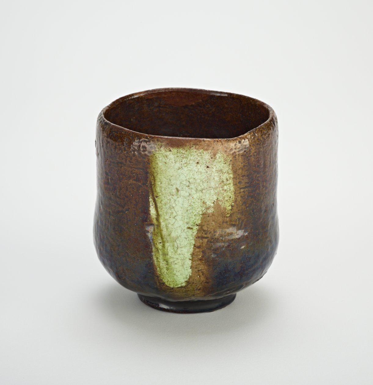 Çay kasesi (tsutsu-jawan), 18. yüzyılın sonu ve 19. yüzyılın başı (kurşun sırlı toprak kap) by Doan Ohi