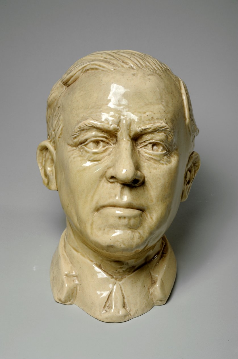 Bir Adamın Büstü, c.1934 (sırlı seramik) by Donald Hastings