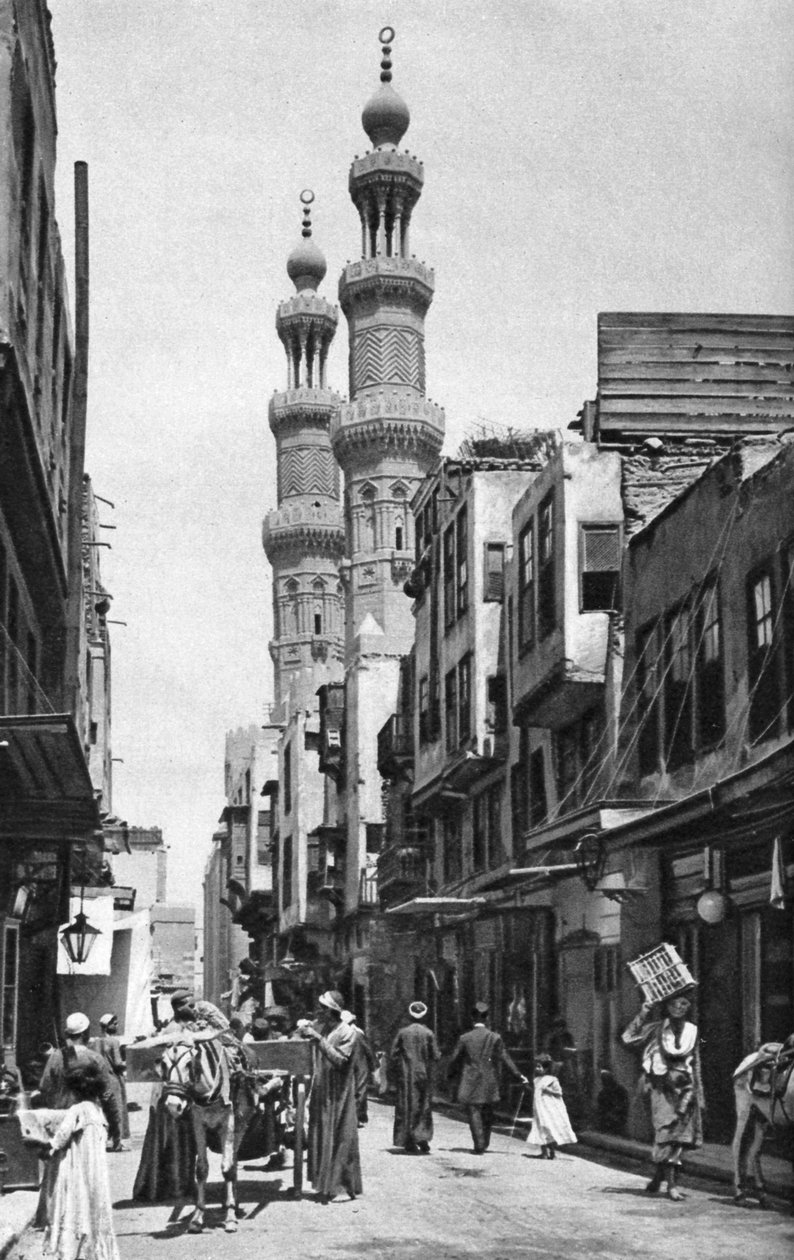 Sultan el-Muayyad Camii, Kahire, Mısır, c1922 by Donald McLeish