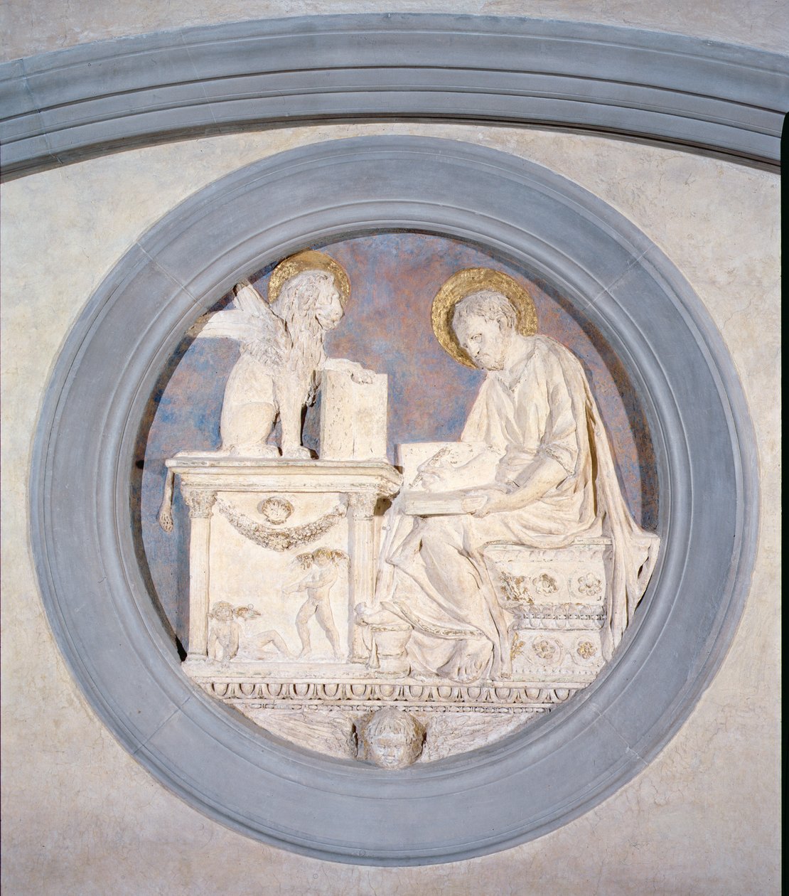 Aziz Mark Evangelist Madalyonu, Eski Sacristy (alçı) by Donatello