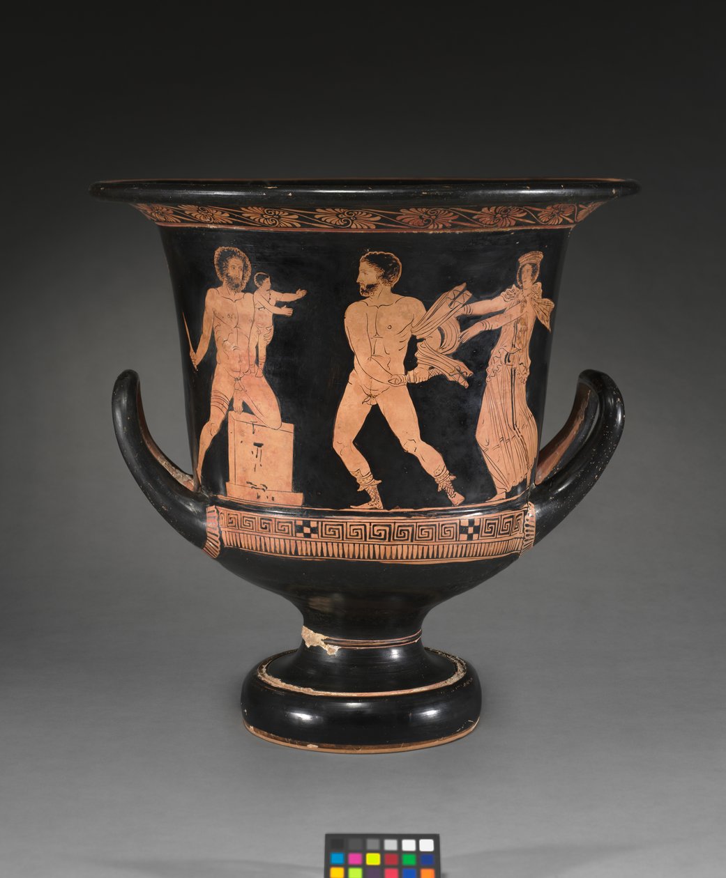 Kırmızı figürlü bir lekythos