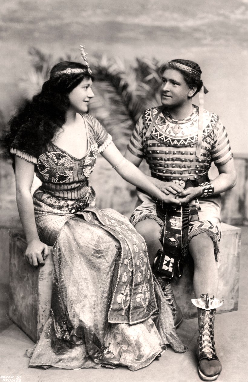 Ruth Vicente 1877-1955 ve Roland Cunningham, 20. yüzyılın başlarında Amasis