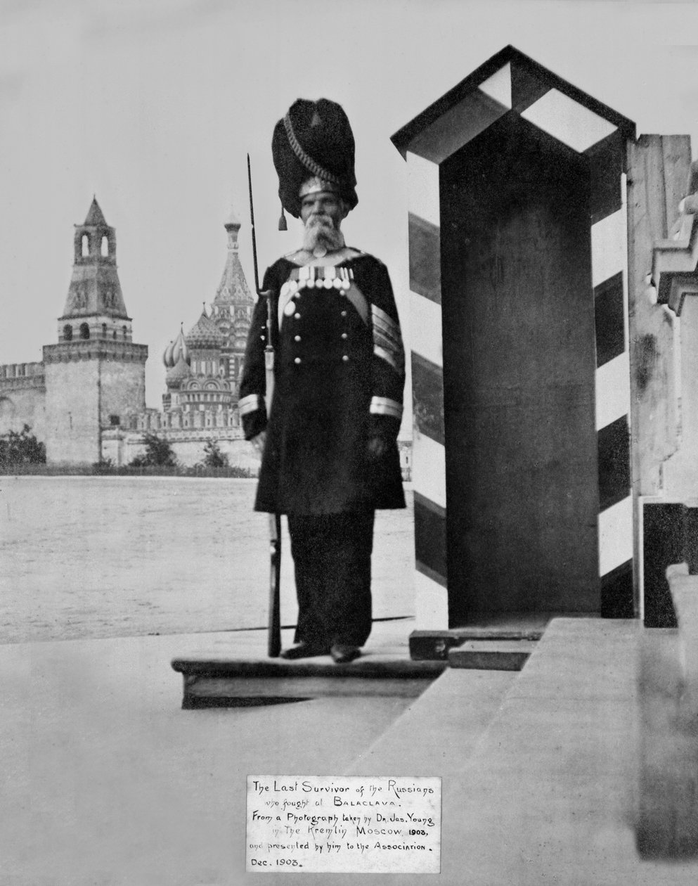 Moskova, Balaclava'da savaşan Ruslardan son kurtulan, 1903 by Dr. James Young
