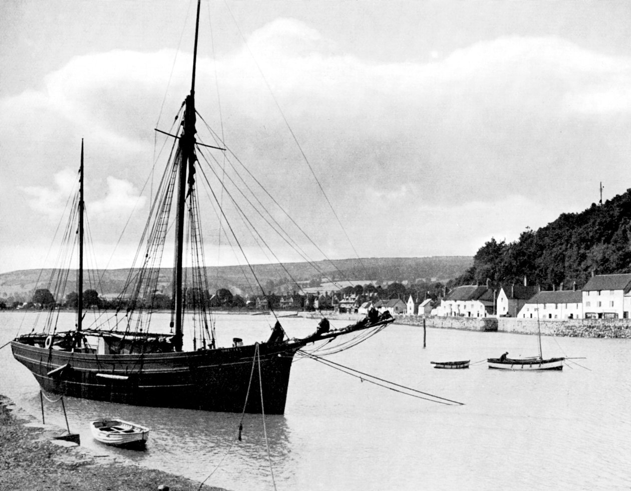 Liman duvarından mayın başı, Somerset, 1924-1926. by E. Bastard