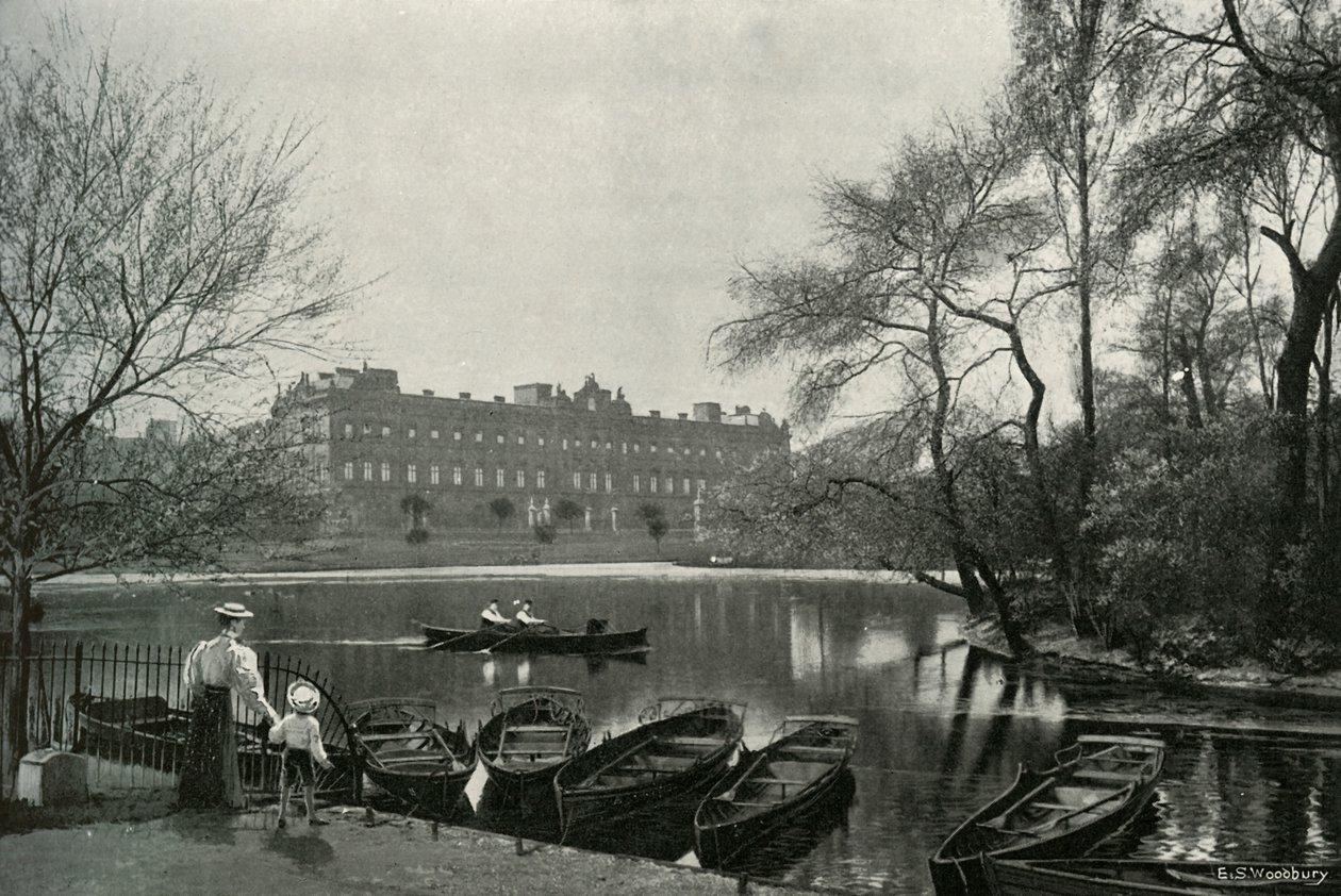 Buckingham Sarayı, c1897 by E. and S. Woodbury