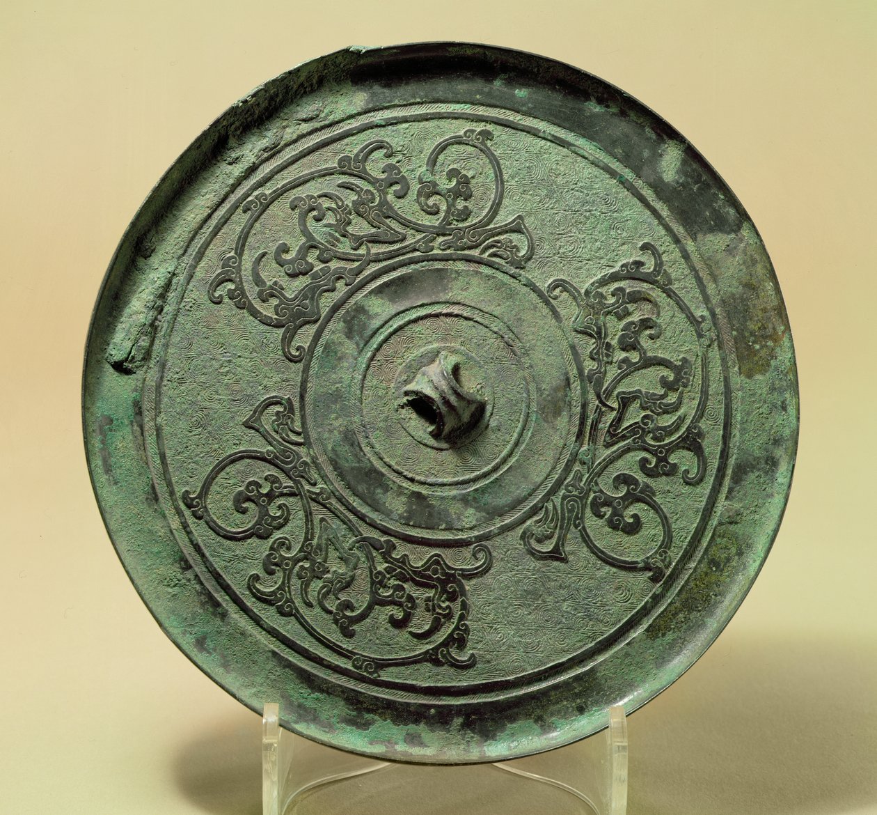 Geçmeli Ejderhalarla Ayna, Doğu Zhou Hanedanlığı, Savaşan Devletler dönemi, MÖ 475-221 (bronz) by Eastern Zhou Dynasty Chinese School