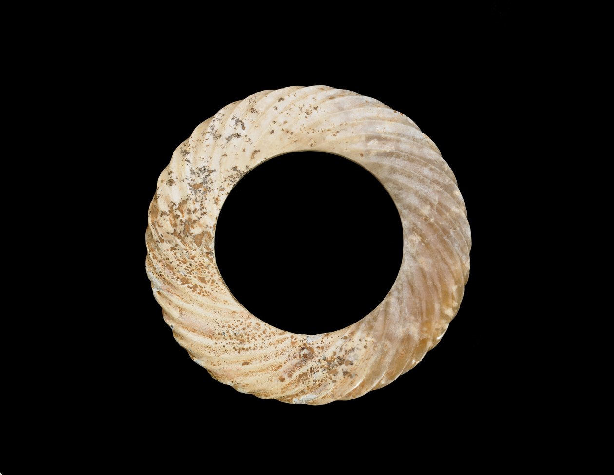 Kolye by Eastern Zhou Dynasty Chinese School