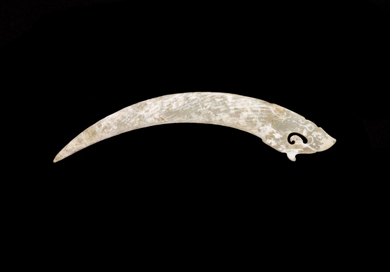 Kolye by Eastern Zhou Dynasty Chinese School