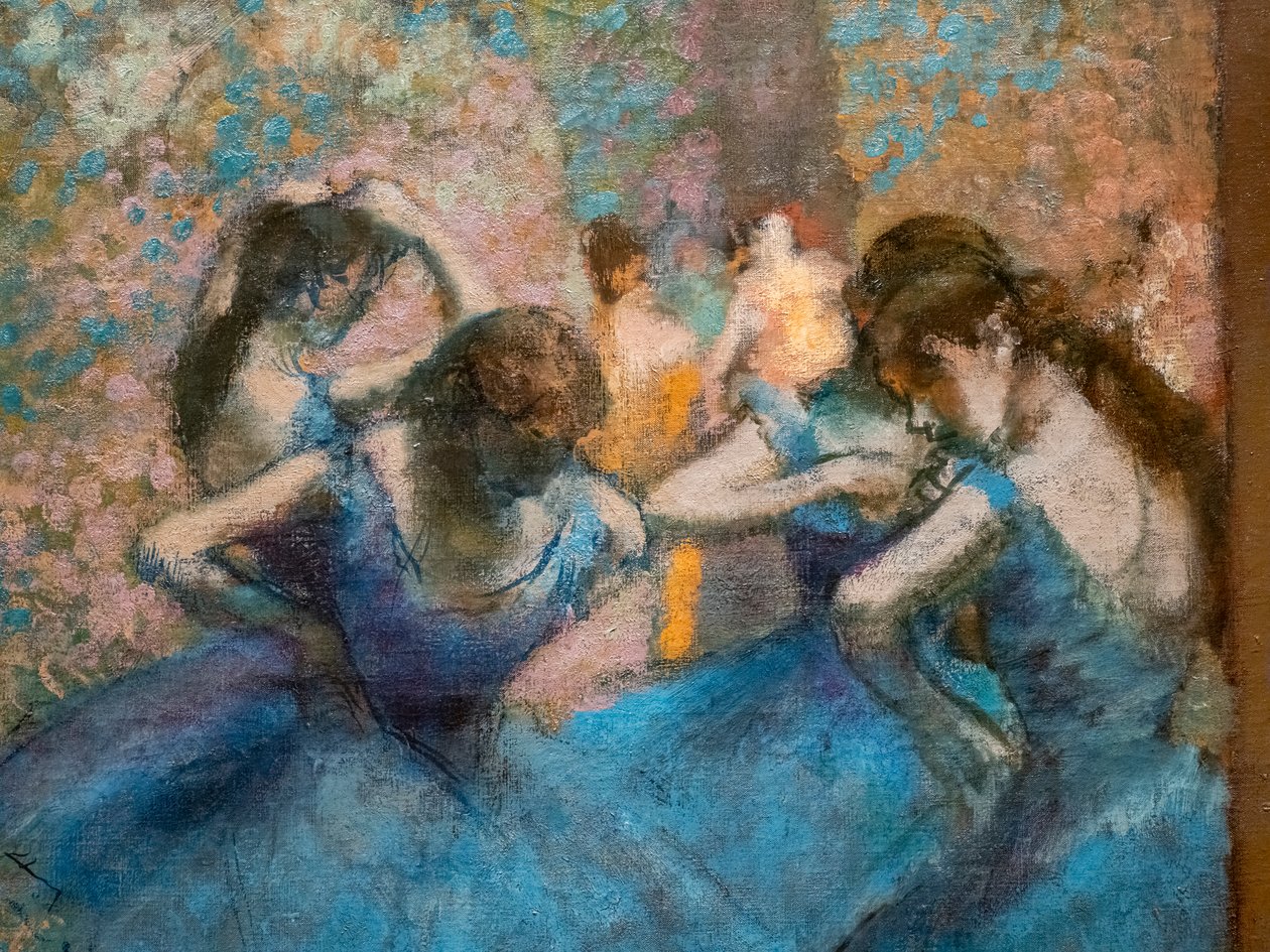 Mavi dansçılar (detay). 1893-96 civarında. Tuval üzerine yağlıboya. by Edgar Degas