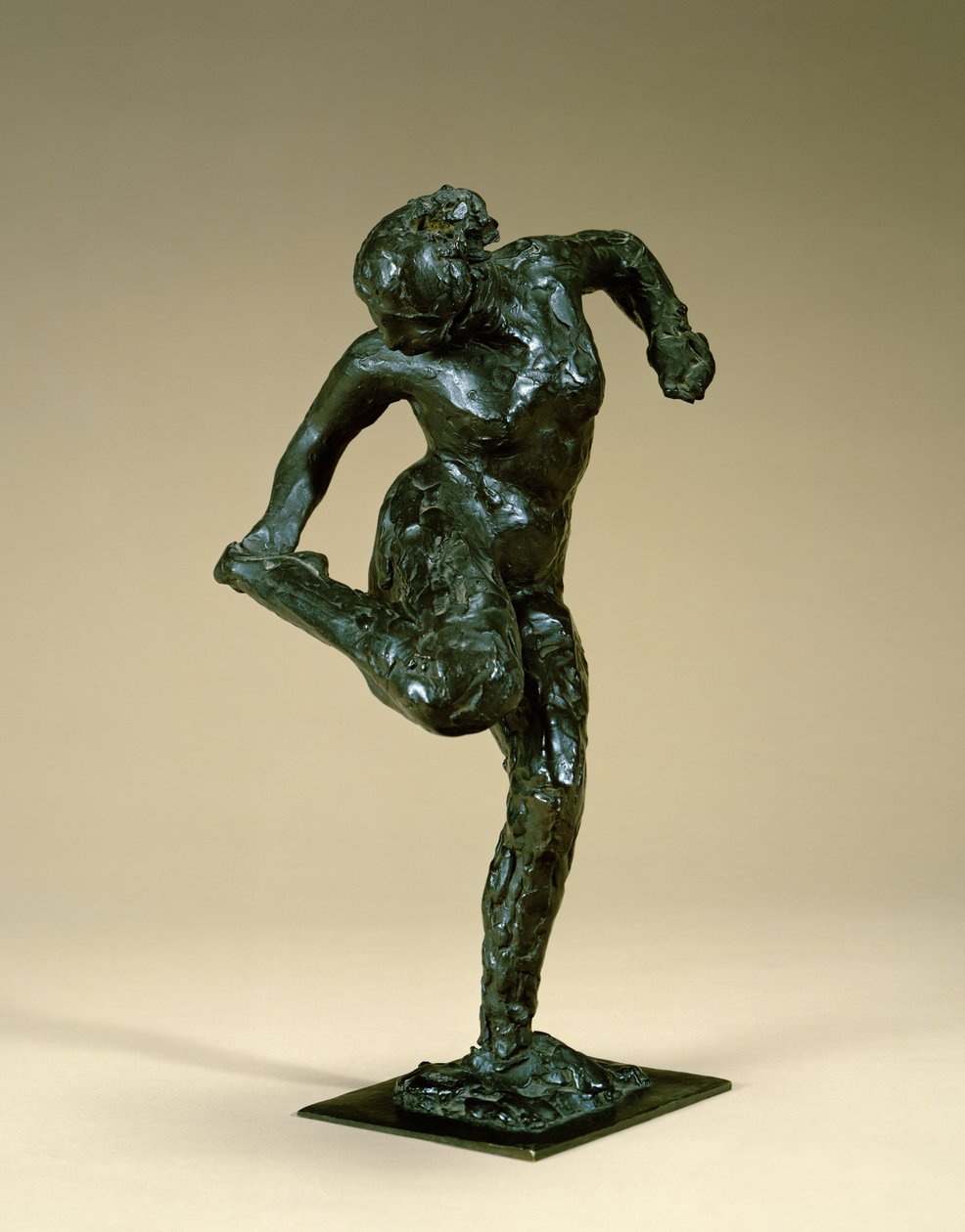 Ayağını Tutan Dansçı, c.1900-10 (bronz) by Edgar Degas