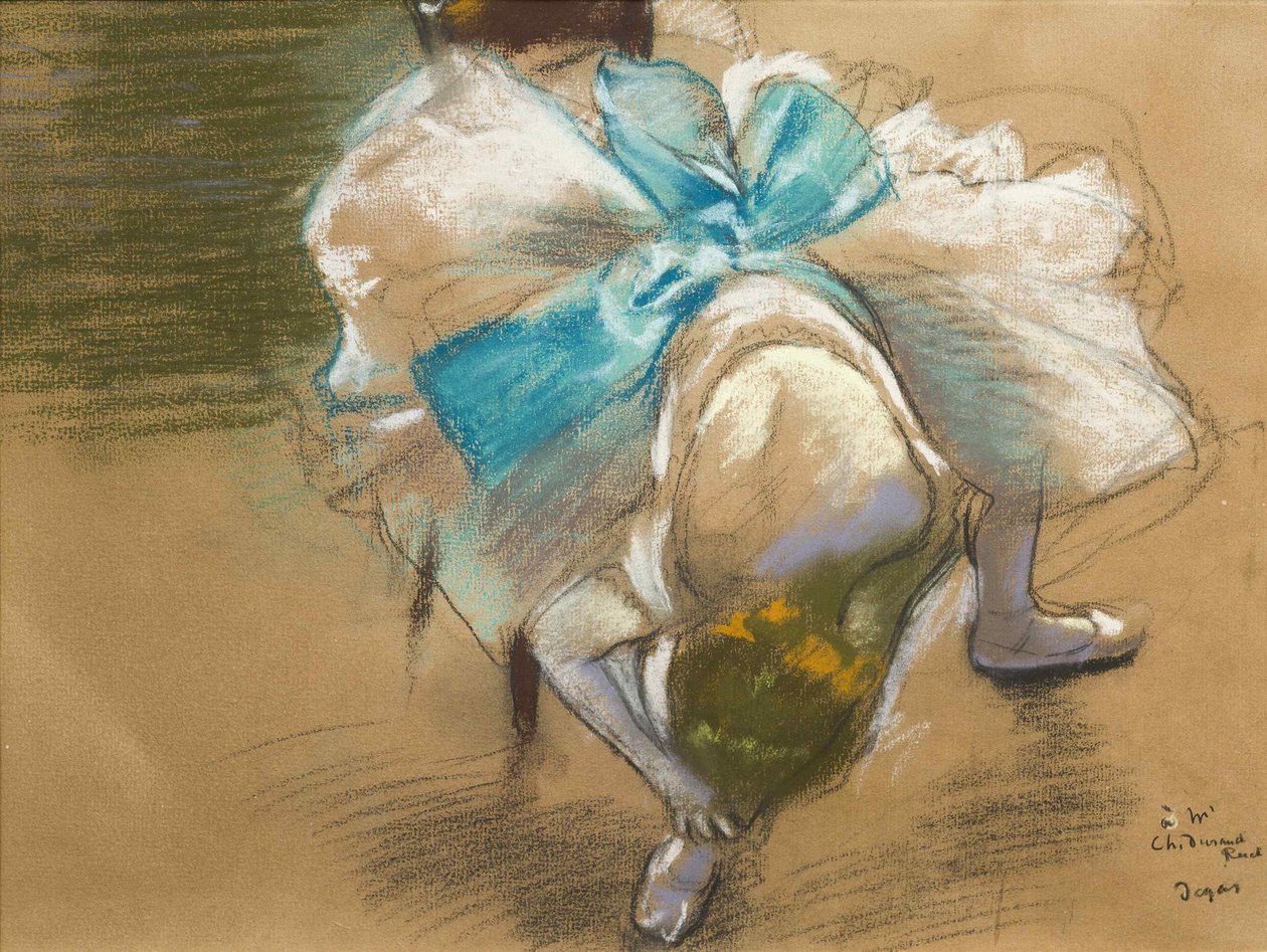 Terliklerini bağlayan dansçı, 1887. by Edgar Degas