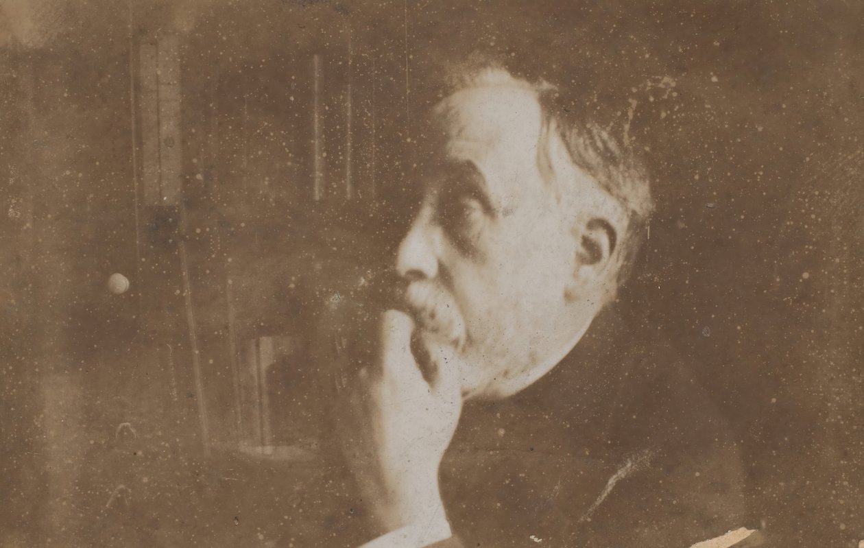 [Kütüphane Elden Çeneye Otoportre], muhtemelen 1895. by Edgar Degas