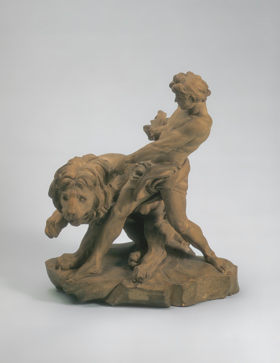 Aslanlı Atlet, 1737 (pişmiş toprak) (73701 çifti) by Edmé Bouchardon