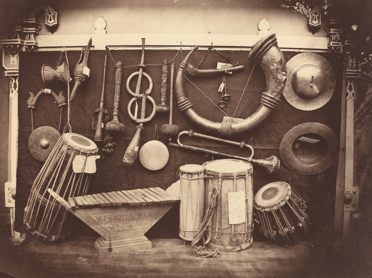 Natürmort Müzik Aletleri, c.1863 (siyah beyaz fotoğraf) by Edmond Lebel