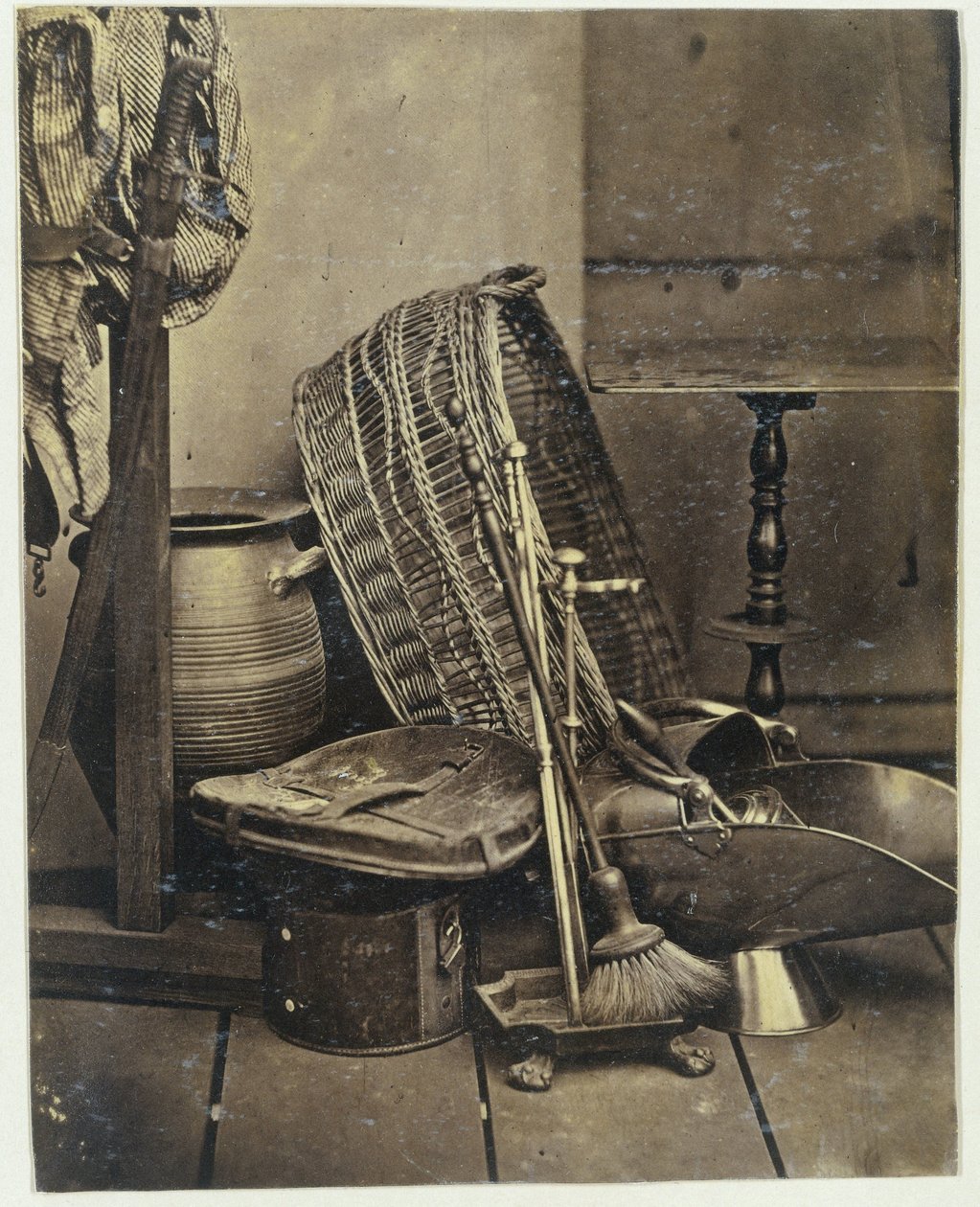 Epe, sepet ve soba malzemeleri ile natürmort by Eduard Isaac Asser