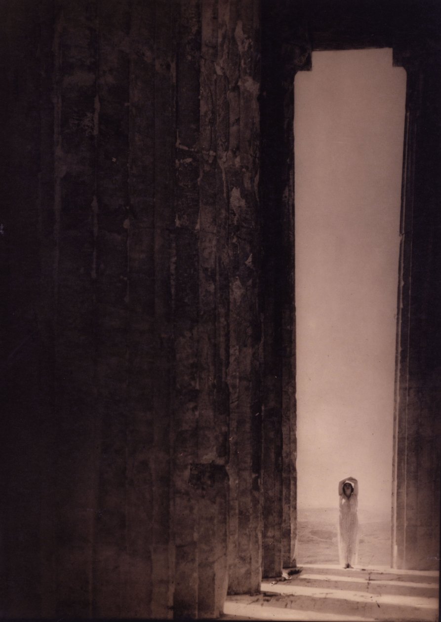 Isadora Duncan, Parthenon, Atina by Edward Jean Steichen