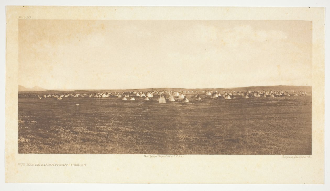Güneş Dansı Kampı-Piegan by Edward S. Curtis