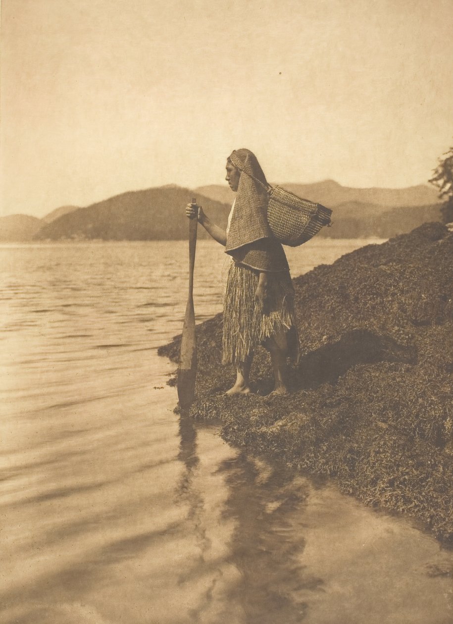 Yosun Toplayıcı, 1915. by Edward Sheriff Curtis
