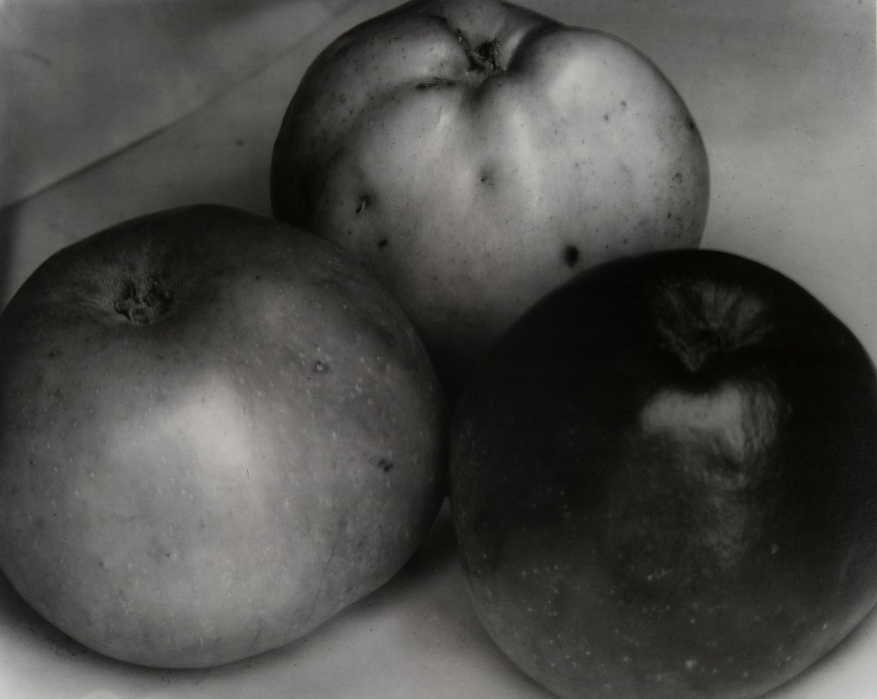 Üç Elma, Fransa, yak. 1921 by Edward Steichen