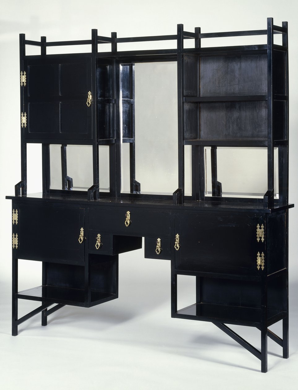 Bir William Watt ebonized yan dolap by Edward William Godwin
