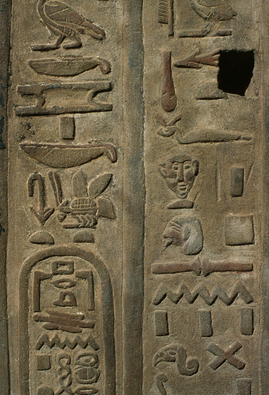 Bir kabartma detayı, hiyeroglif kireçtaşı by Egyptian