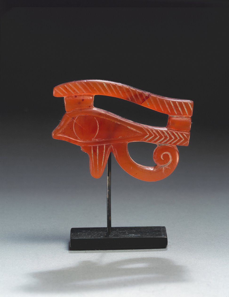 Wedjat göz muska (kızılcık) by Egyptian