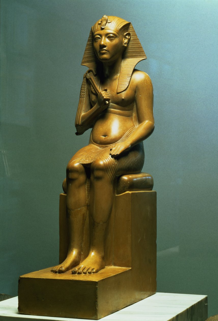 Oturan bir firavun heykeli, Yeni Krallık by Egyptian 18th Dynasty